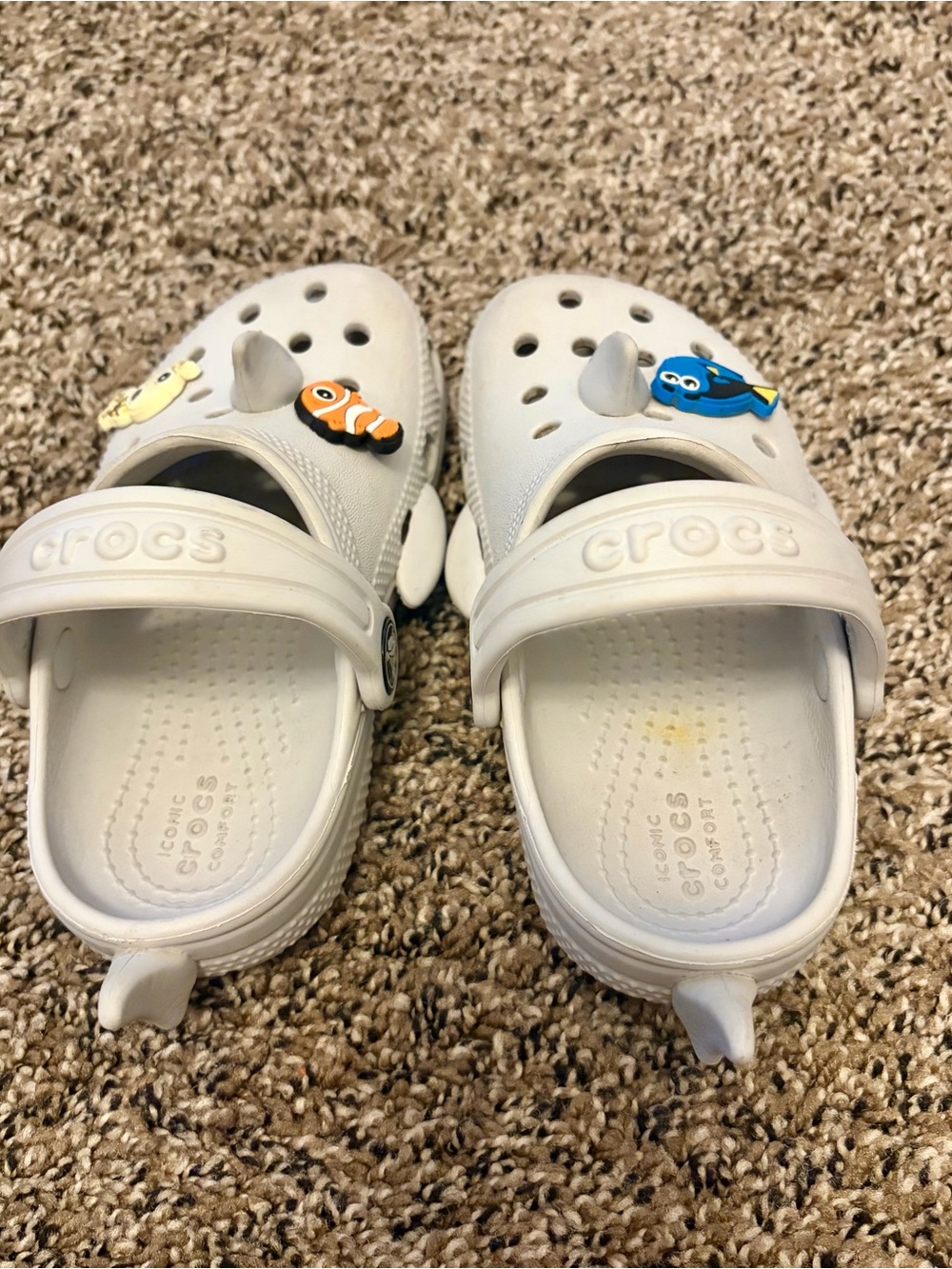 CROCS Kids I AM Shark with Nemo Jibbitz - Picture 4 of 6